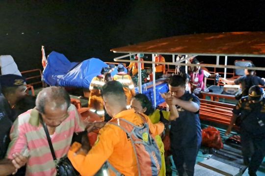 SAR Manado:  568 penumpang selamat dari kebakaran KM Barcelona V