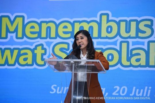 Menkomdigi  ajak media sampaikan informasi Sekolah Rakyat dengan akurat