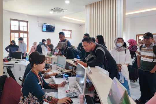 KAI batalkan  perjalanan sejumlah KA lintas selatan Jawa