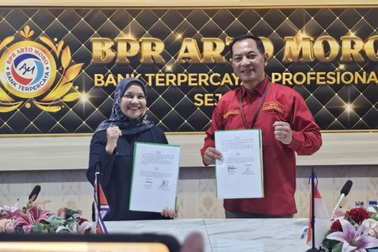 BPJS Ketenagakerjaan Semarang Majapahit - BPR Arto Moro tandatangani kerja sama