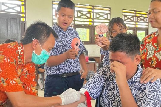 Legislator Gumas imbau peserta didik manfaatkan layanan PKG