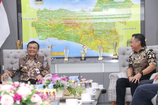 Gubernur Jateng  dorong Cilacap percepat urus izin kawasan industri