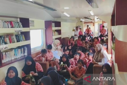 Warga Nguter Sukoharjo manfaatkan Rail Clinic untuk pemeriksaan gratis