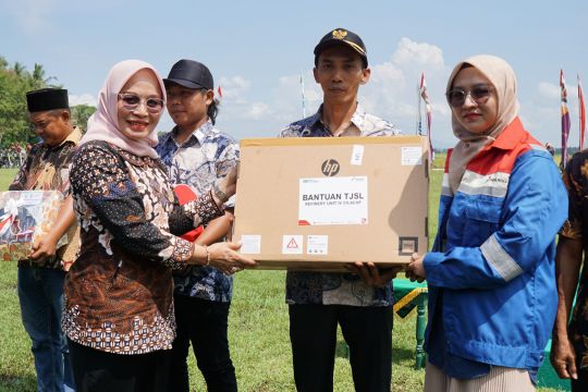 Kilang Cilacap dukung TMMD Gintungreja lewat bantuan komputer