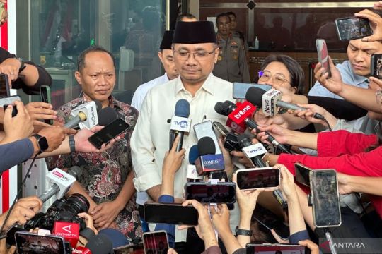 KPK  usut calon haji khusus berangkat tanpa antre