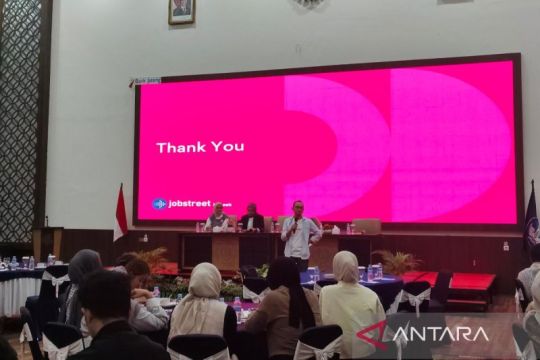 Calon lulusan SV UNS dapat pembekalan siap kerja dari Jobstreet by SEEK