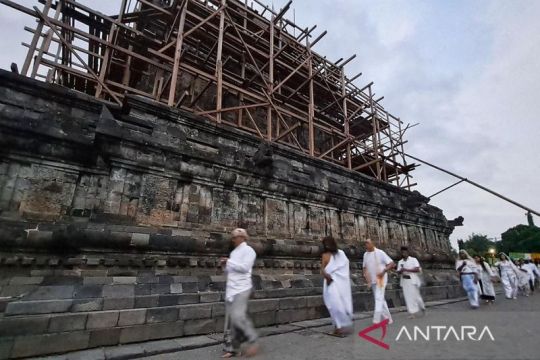 "Lelanane Jangka Gunung"  mengantar negeri berjalan pulang