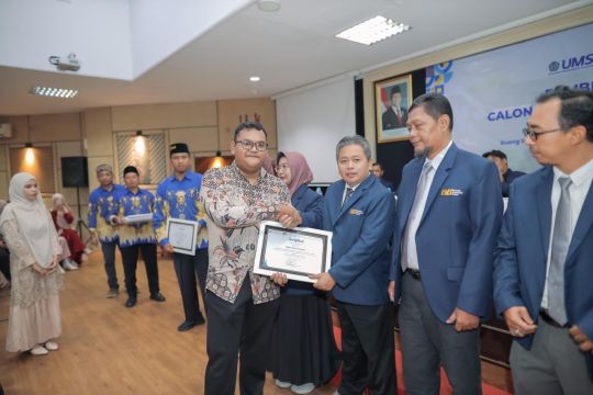Dekan FEB UMS beri tawaran Beasiswa S2 untuk wisudawan peraih IPK 3,99