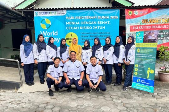 Mahasiswa Profesi Fisioterapis UMS edukasi lansia Mojolaban untuk cegah risiko jatuh