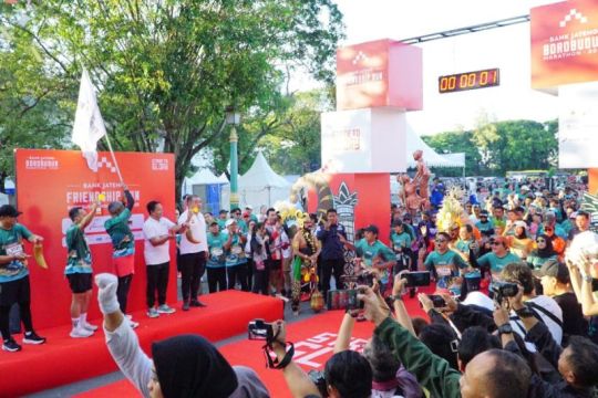 Bank Jateng Friendship Run 2025 rayakan persahabatan dan kekayaan lokal