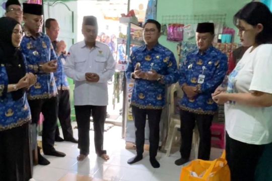 Wali Kota Magelang beri bantuan balita autoimun kulit