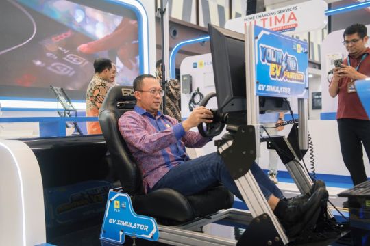PLN hadirkan pengalaman berkendara EV dan home charging di GIIAS 2025 Semarang