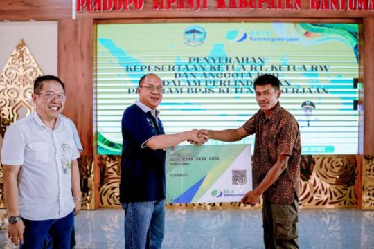 Bupati: Perlindungan BPJAMSOSTEK  bentuk apresiasi bagi RT/RW dan BPD
