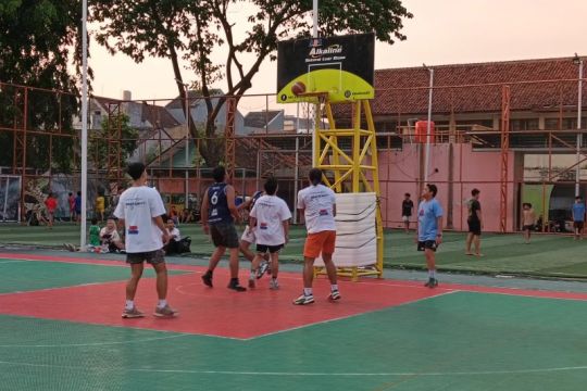 Kompetisi  basket 3x3 "Drip and Dribb" digelar di Semarang