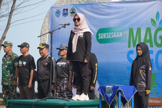 Wakil Wali Kota Tegal : Tanam mangrove untuk bekal generasi mendatang