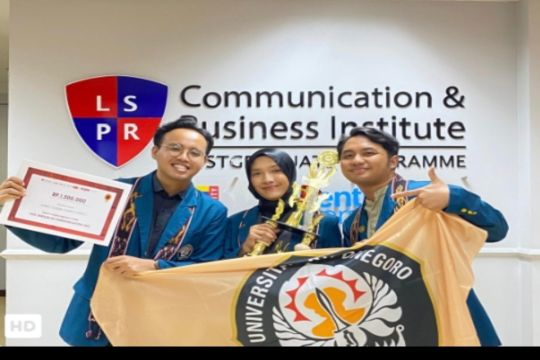Mahasiswa Sekolah Vokasi Undip Juara 1 PR Competition tingkat nasional