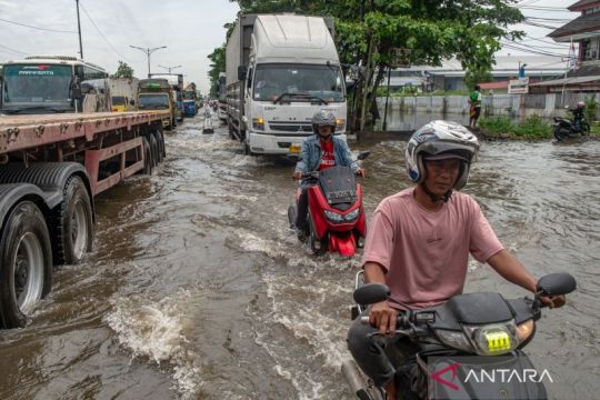 Kepolisian imbau pengendara rute Semarang-Demak lewat jalur alternatif