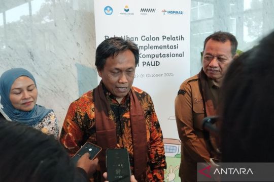 Kemendikdasmen targetkam 12.500 guru raih gelar S1 pada 2025