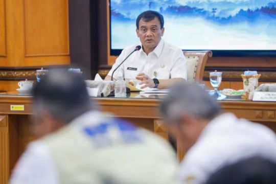 Gubernur Jateng pastikan pesawat untuk modifikasi cuaca akan ditambah