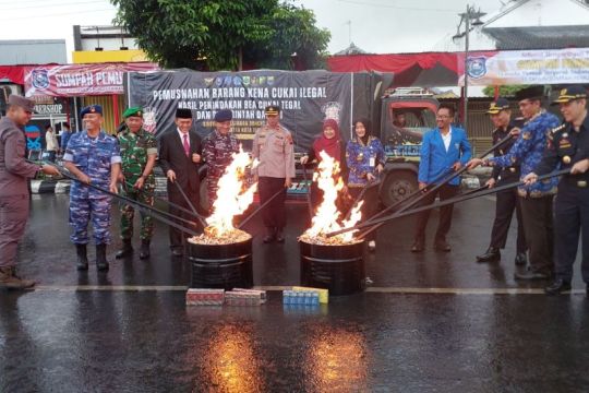 Pemkot - Bea Cukai Tegal musnahkan 5,2 juta batang rokok ilegal