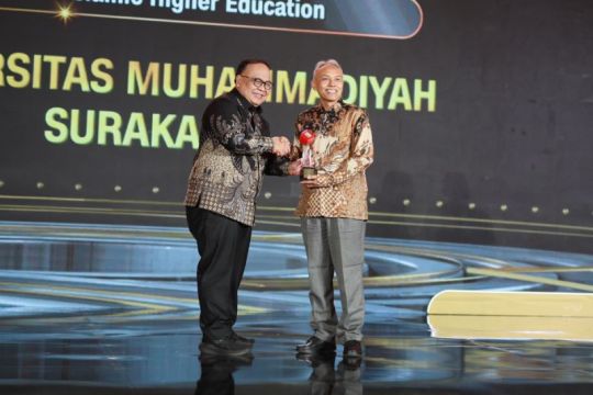 UMS raih CNN Indonesia Award 2025 atas kontribusi Pendidikan Islam berkelas dunia