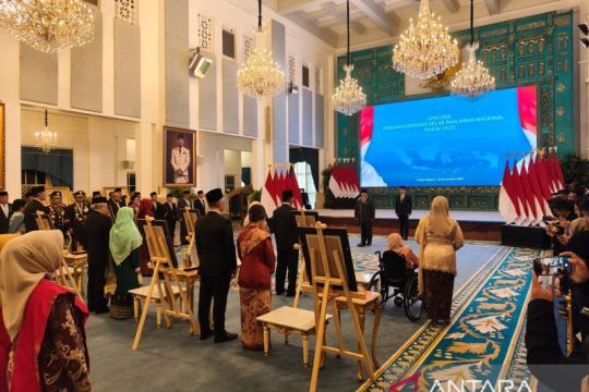 Presiden RI Prabowo Subianto anugerahkan gelar Pahlawan Nasional kepada 10 tokoh