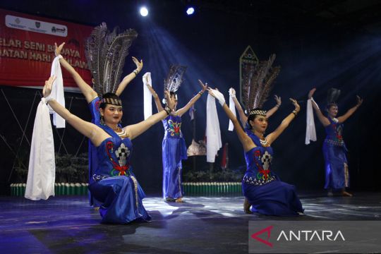 Gelaran seni budaya memperingati Hari Pahlawan di Palangka Raya Page 5 Small