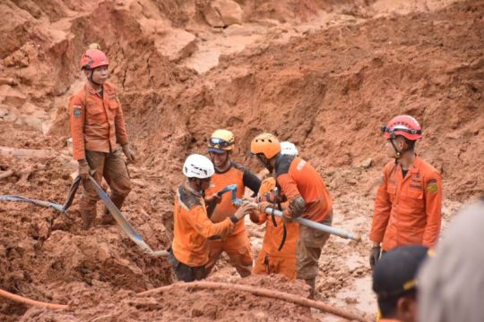 Basarnas: Korban meninggal akibat longsor Cilacap bertambah