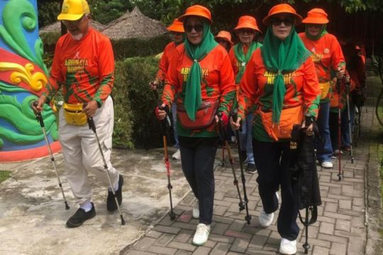 Merayakan setahun kegembiraan dan kehangatan KJN Abhinaya