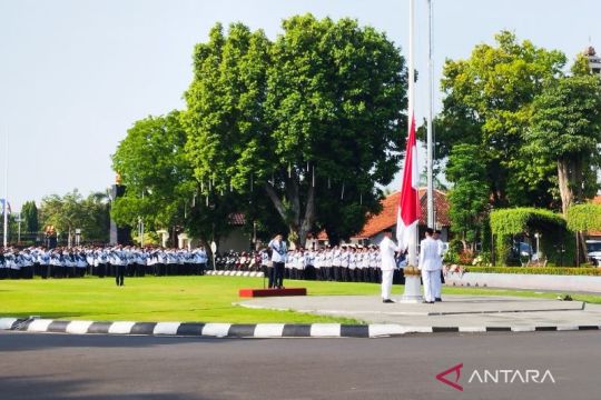 Bupati Kudus tandatangani SK advokasi pendampingan hukum untuk guru