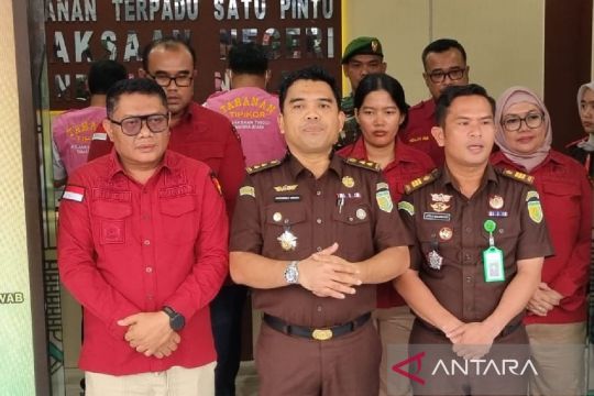 Kejari Madina tahan dua tersangka Korupsi PSR, kerugian ditaksir capai Rp488.467.000 Juta