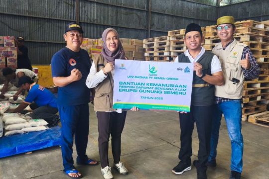 UPZ Baznas Semen Gresik  - BPBD Lumajang bantu korban Semeru