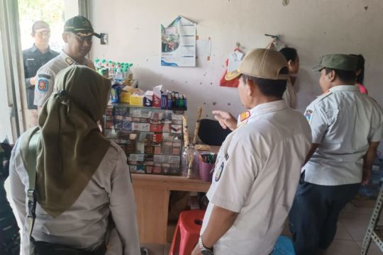 Satpol PP Jepara razia okok ilegal di Pulau Karimunjawa