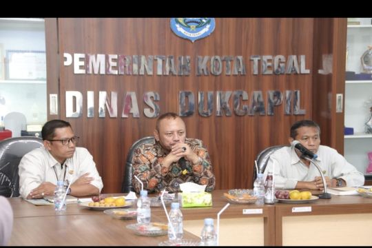 Penguatan personel, wali kota sambangi Disdukcapil