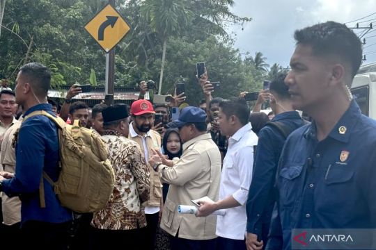 Prabowo mendengarkan jeritan hati pengungsi di Bireuen