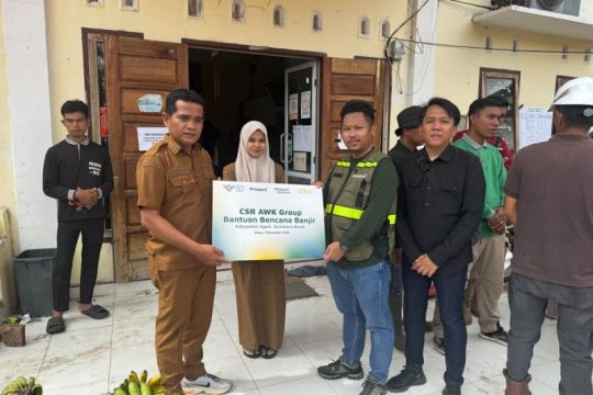 AWK Group salurkan CSR dan galang donasi untuk warga terdampak banjir di Sumatera