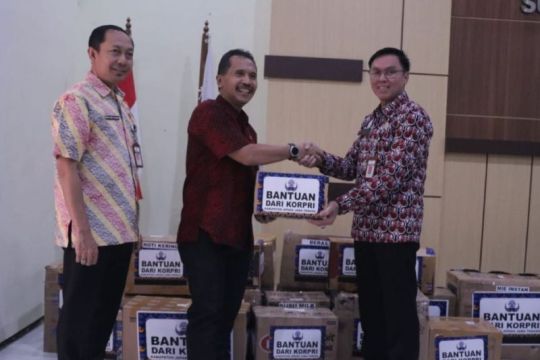 Korpri Jepara serahkan bantuan logistik korban banjir Sumatera