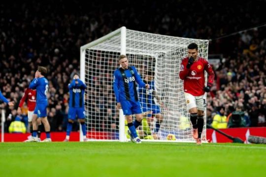 Manchester United ditahan imbang Bournemouth 4-4