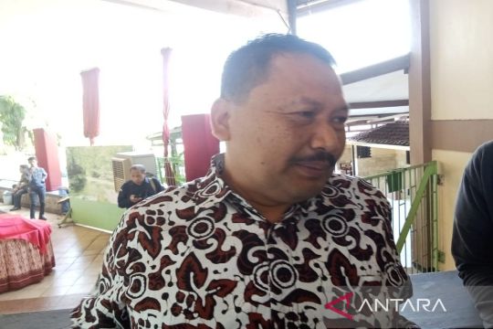 Pemkab Batang tebar seribu benih ikan