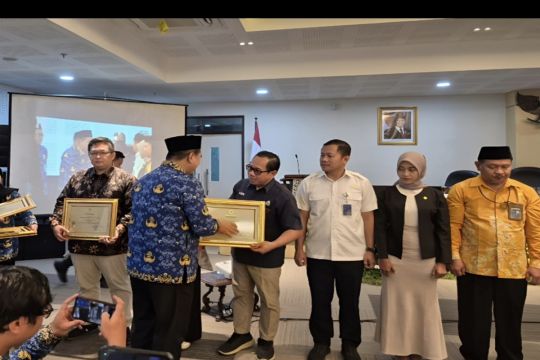Semen Gresik dinobatkan sebagai TOP Kontributor CSR Jawa Tengah 2025