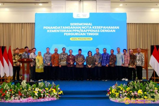 UI dan 13 perguruan tinggi kerja sama kuatkan pendidikan tinggi dengan Bappenas