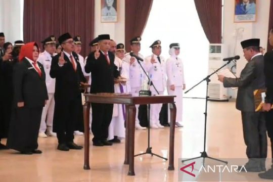 Jelang tutup tahun, Bupati Kapuas lantik 71 pejabat