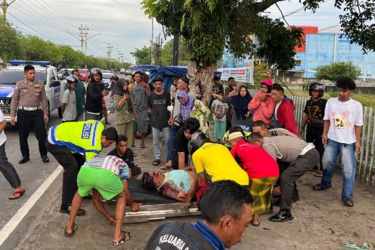 Pedagang kembang api di Palangka Raya meninggal usai tertabrak mobil