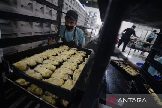 Libur Natal dan tahun baru dongkrak produksi kue tradisional gandhos gimbal