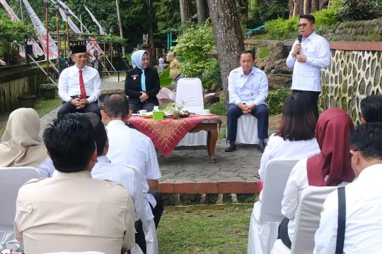 Wali Kota Magelang sebut terobosan pelantikan pejabat Pemkot Mojokerto di Gunung Tidar