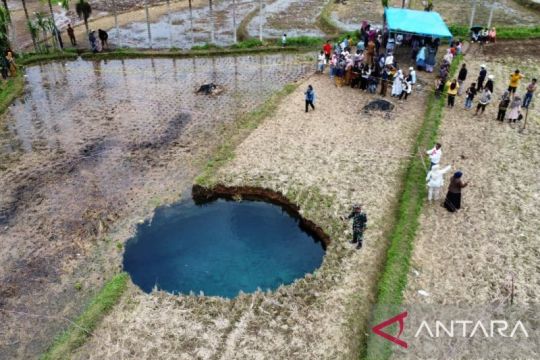 Pergerakan tanah terus terjadi di lokasi sinkhole Limapuluh Kota