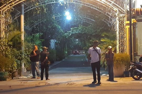 Tersangka kasus ijazah palsu datangi Jokowi di Solo