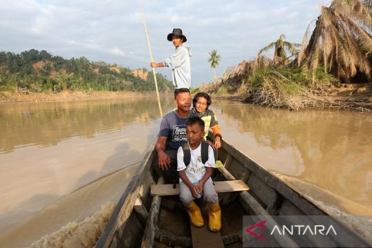 Bupati Temanggung melepas bantuan Rp1,24 miliar ke Aceh Tamiang