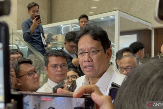 Rupiah hampir tembus Rp17 ribu, begini respon Menkeu Purbaya