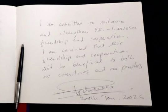 Presiden Prabowo tulis catatan tangan komitmen perkuat persahabatan RI-Inggris